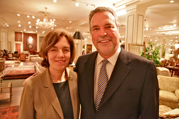 Mme Christiane Bergevin et Me André Dorais sont parmi les cofondateurs de l'Association des femmes en finances du Québec